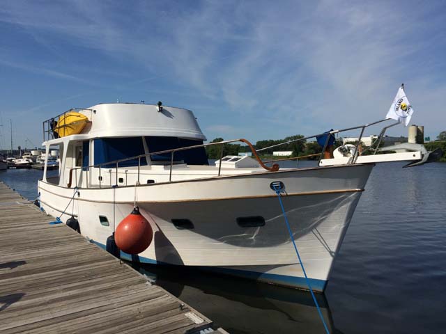 IslandTime Albany Yacht Club Aug 2015 44 Ft Marine Trader MK II Sedan Europa