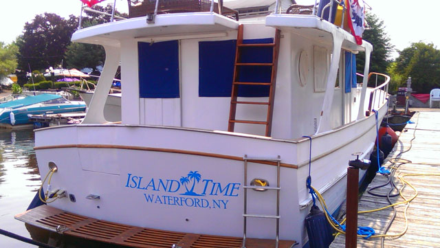 IslandTime Transom July 2015 44 Ft Marine Trader MK II Sedan Europa 